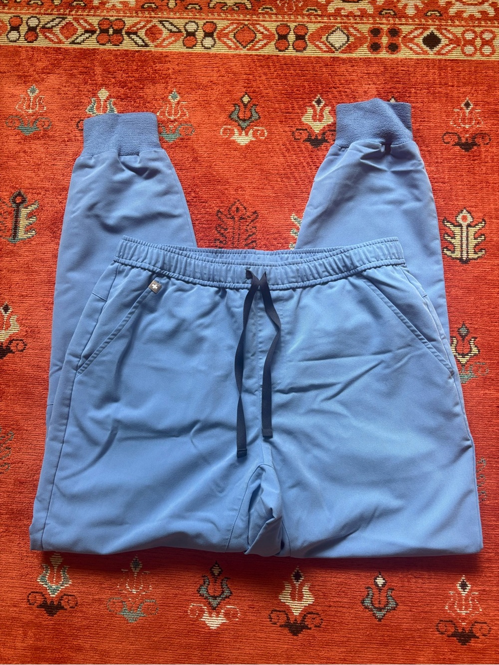 Figs Men's Scrub Pants Jogger, light blue, size Large